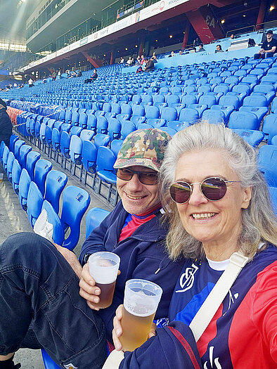 Ihre 2. Leidenschaft – der Fussball! Hopp FCB!