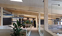 Büro im zweiten Stock 