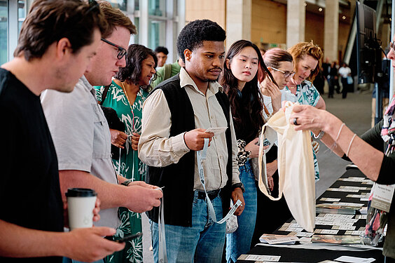 Architekten, Studierende, Planer: Die Zukunft in Südafrika gehört dem Holzbau.