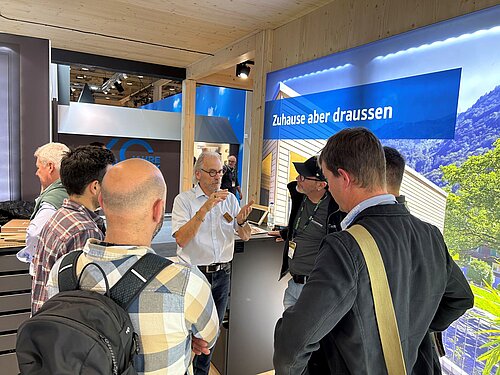 Rund ums Holz: Von Ausstellungen bis Fachgesprächen am Stand.