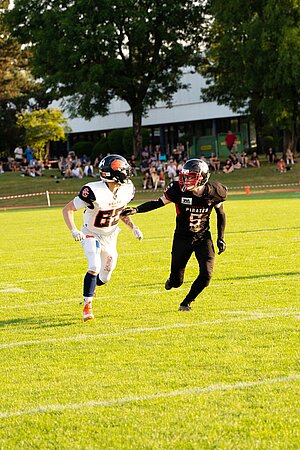 Als Cornerback in der perfekten Manndeckung.