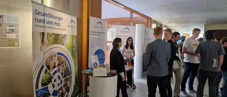 Erfolgreicher Unternehmenstag Holz Biel 2025