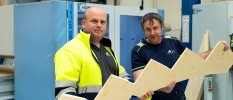 Funktion im Fokus: Teamleiter CNC-Bearbeitung im Bearbeitungs- und Zuschnittzentrum